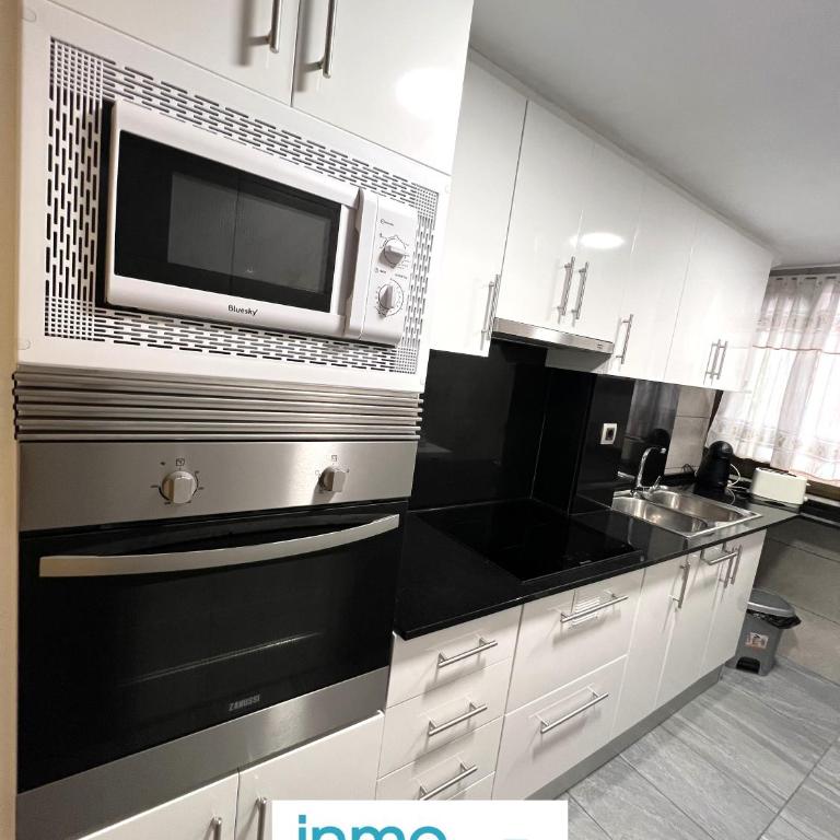 Casalmar SalouBeach - Two-Bedroom Apartment with Terrace - 11
