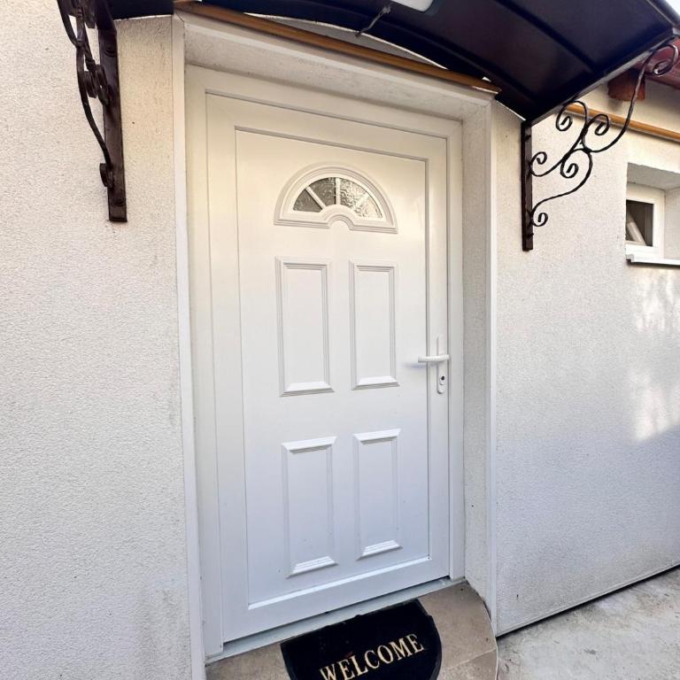 Cozy Sarajevo City Center House with Private Garden - Kuća sa 2 Spavaće Sobe - 23