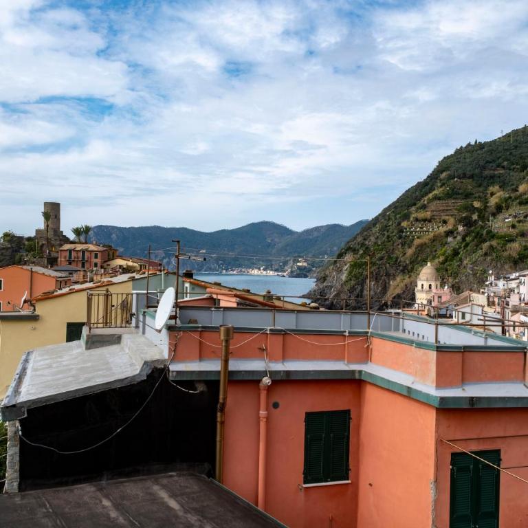 Affittacamere Elisabetta - Camera Matrimoniale con Balcone e Vista Mare - 34