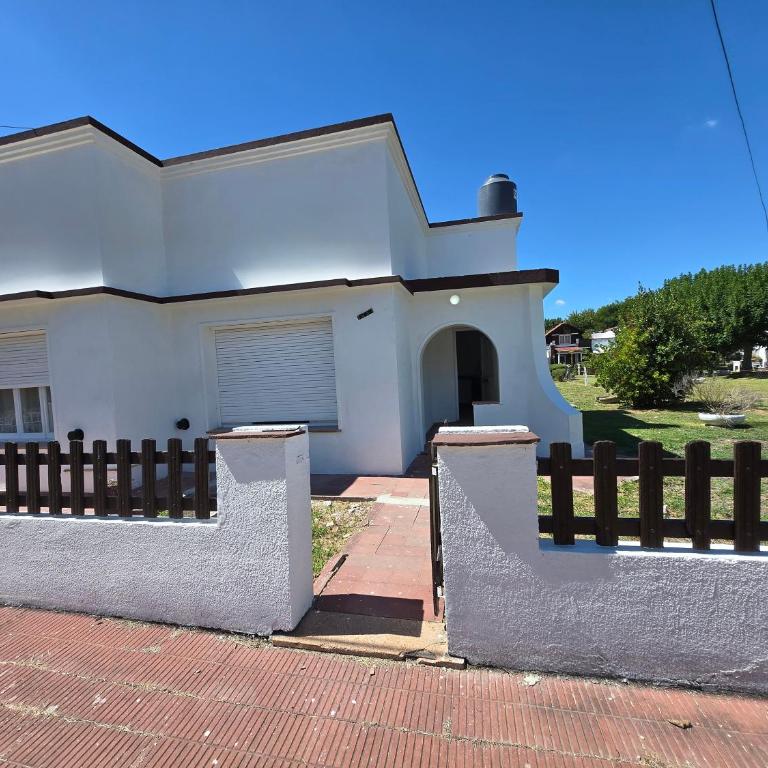 Casa Blanca Verónica - Two-Bedroom House - 8