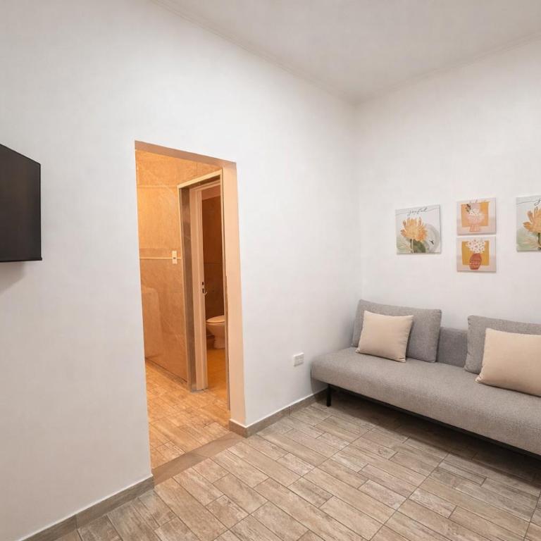 Departamento equipado en Vicente López para 3 personas Ideal River Plate ,Tecnópolis ,100 metros del tren - Apartamento de 1 dormitorio - 3