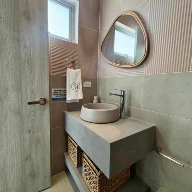Apartahotel Manantial SAI - Habitación Cuádruple con baño privado - 5