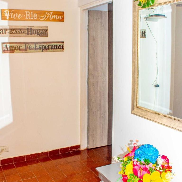 Apartamento en Cartagena Ciudad Amurallada - Three-Bedroom Apartment - 14