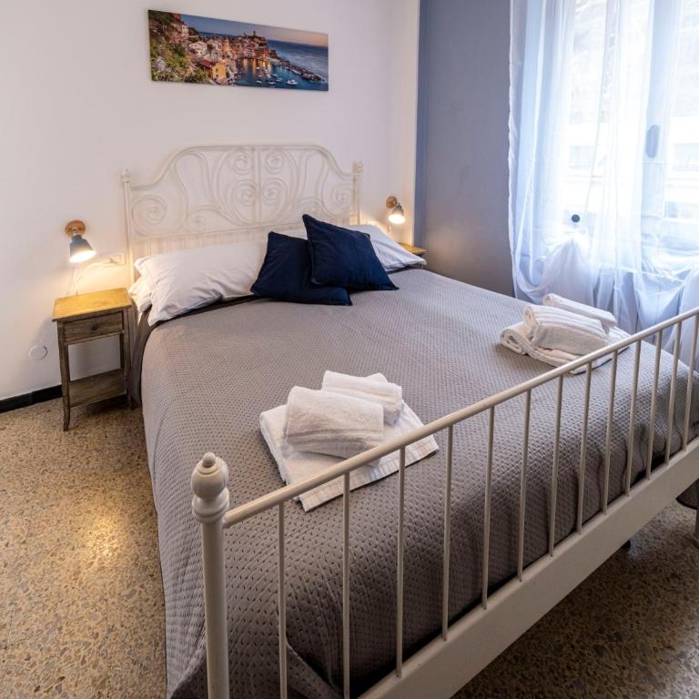 Pippo a Vernazza Rooms - Doppelzimmer mit Balkon - 2