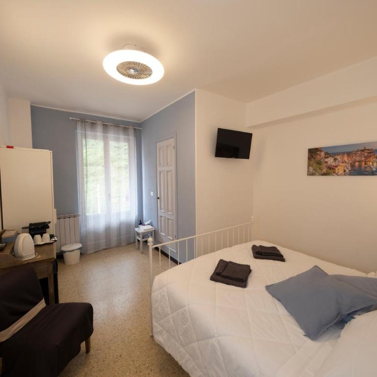Pippo a Vernazza Rooms - Doppelzimmer mit Balkon - 5