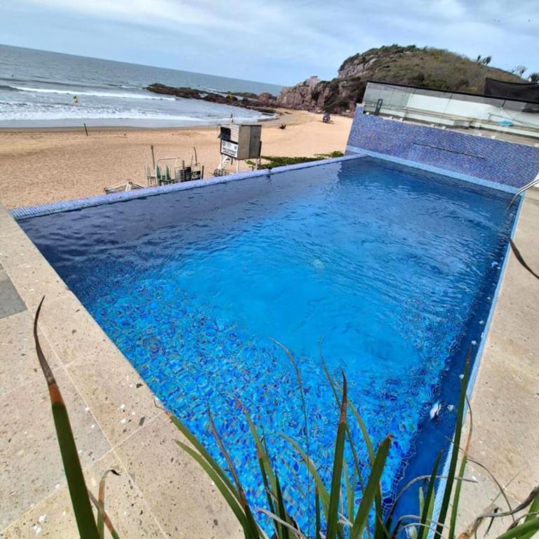 Depto Lujo Azul Pacifico #1 Alberca frente al Mar - Two-Bedroom Apartment - 32