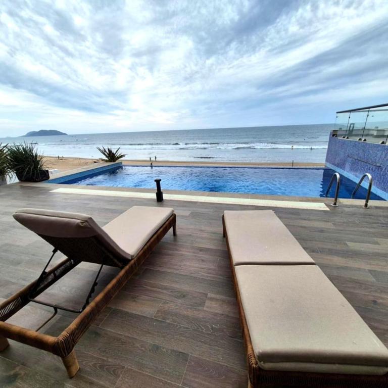 Depto Lujo Azul Pacifico #1 Alberca frente al Mar - Two-Bedroom Apartment - 1