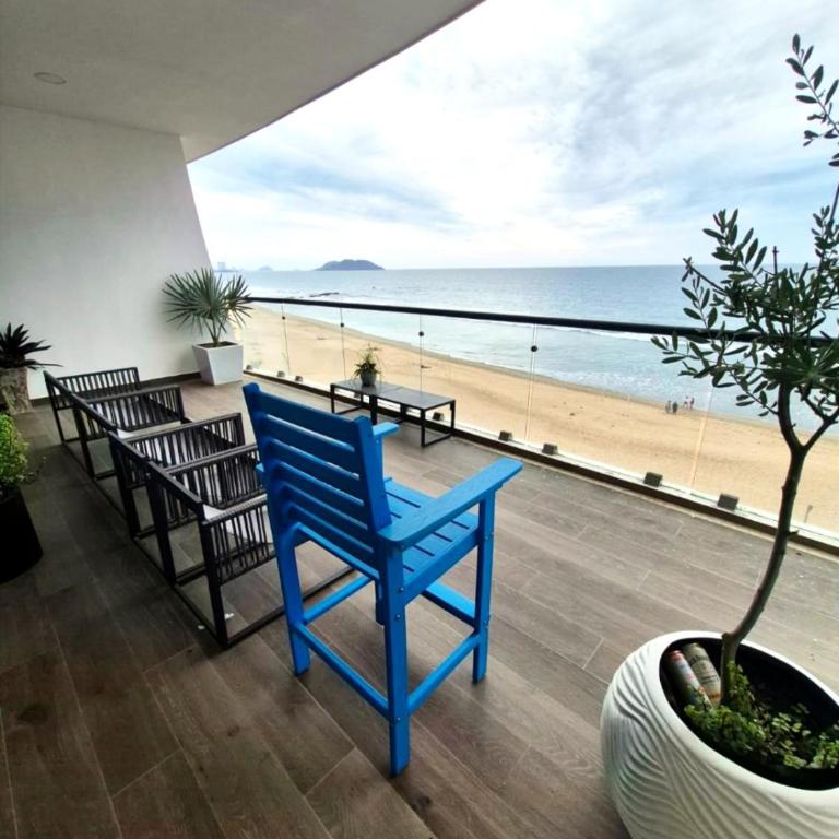 Depto Lujo Azul Pacifico #1 Alberca frente al Mar - Two-Bedroom Apartment - 42