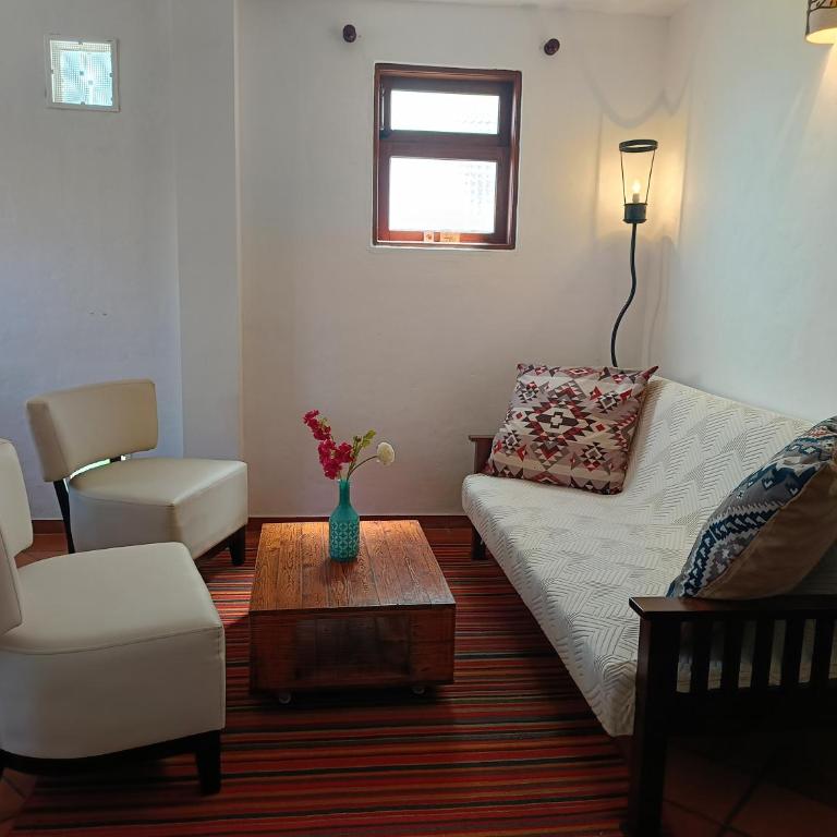 Apartamento Encantador familias con parqueadero a 4 cuadras de la plaza principal - Two-Bedroom Apartment - 1
