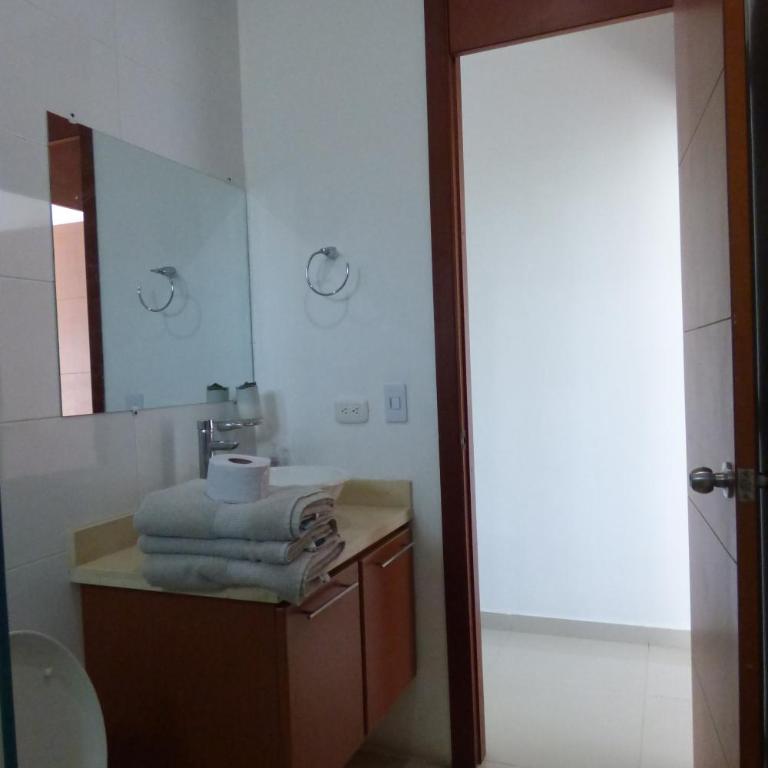 Costa Azul Suites 401 - Apartamento de 2 dormitorios con balcón - 80