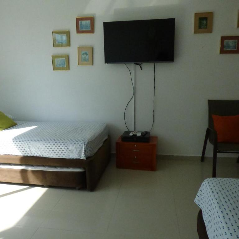 Costa Azul Suites 401 - Apartamento de 2 dormitorios con balcón - 84