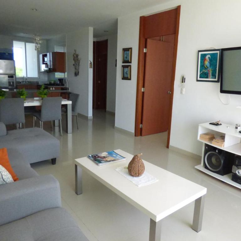 Costa Azul Suites 401 - Apartamento de 2 dormitorios con balcón - 86