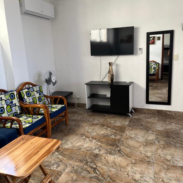 Condominio Tomebamba - One-Bedroom Apartment - 17