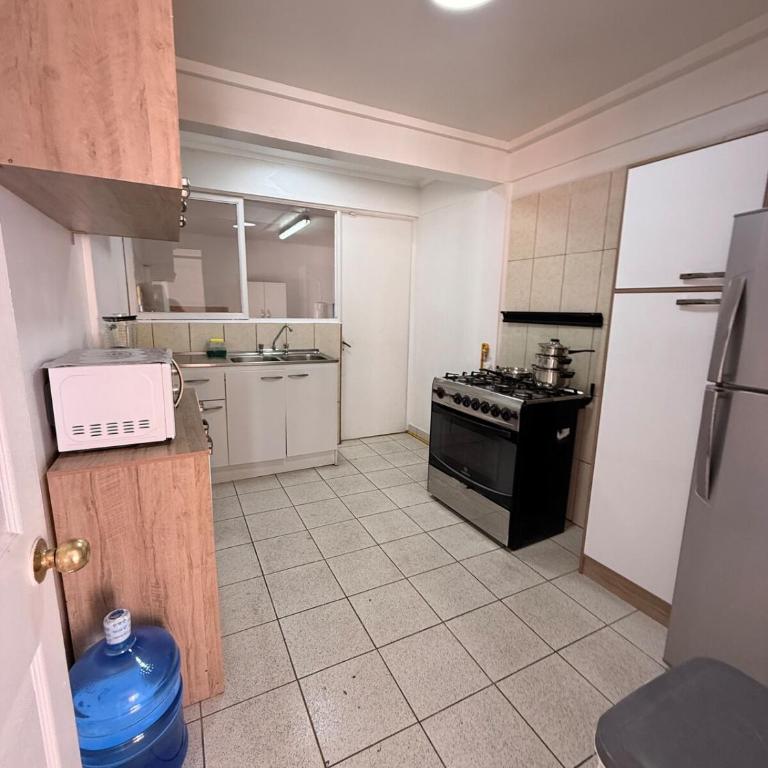 Amplios estacionamientos, gran piscina hasta 20P - Apartment - 15