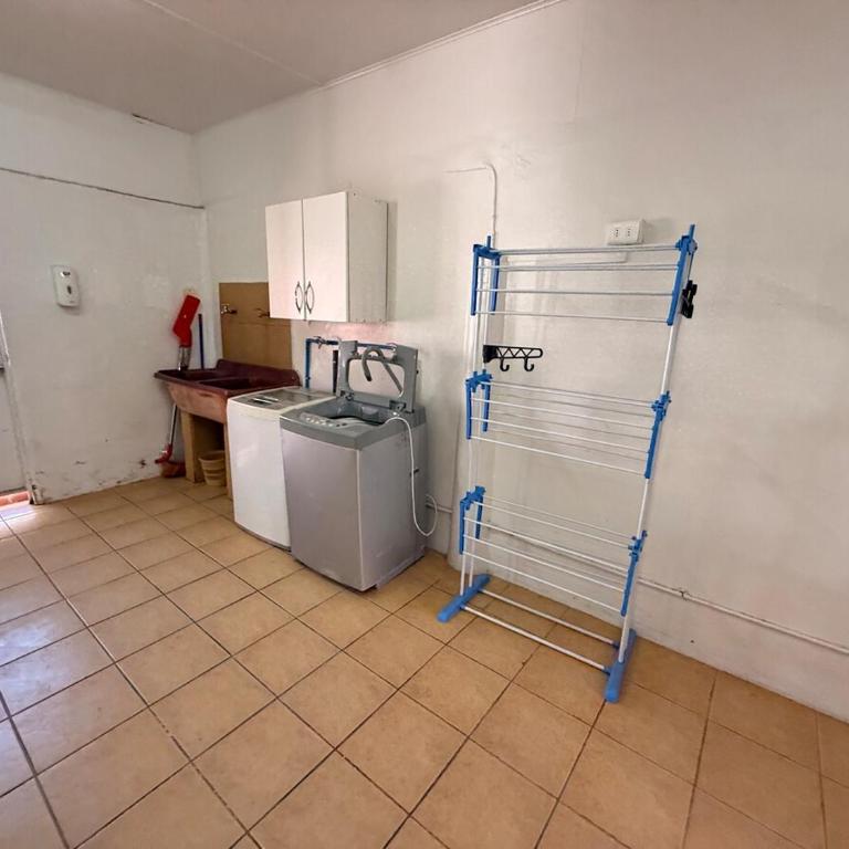 Amplios estacionamientos, gran piscina hasta 20P - Apartment - 39