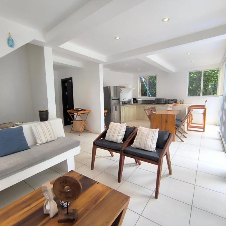Beach House in Ayampe with private pool, pet friendly - Two-Bedroom Townhouse - 20