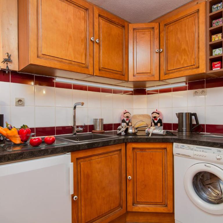 Résidence Le Château D86 Ski Retreat | Balcony & Views - Happy Rentals - Appartement avec Balcon - 4