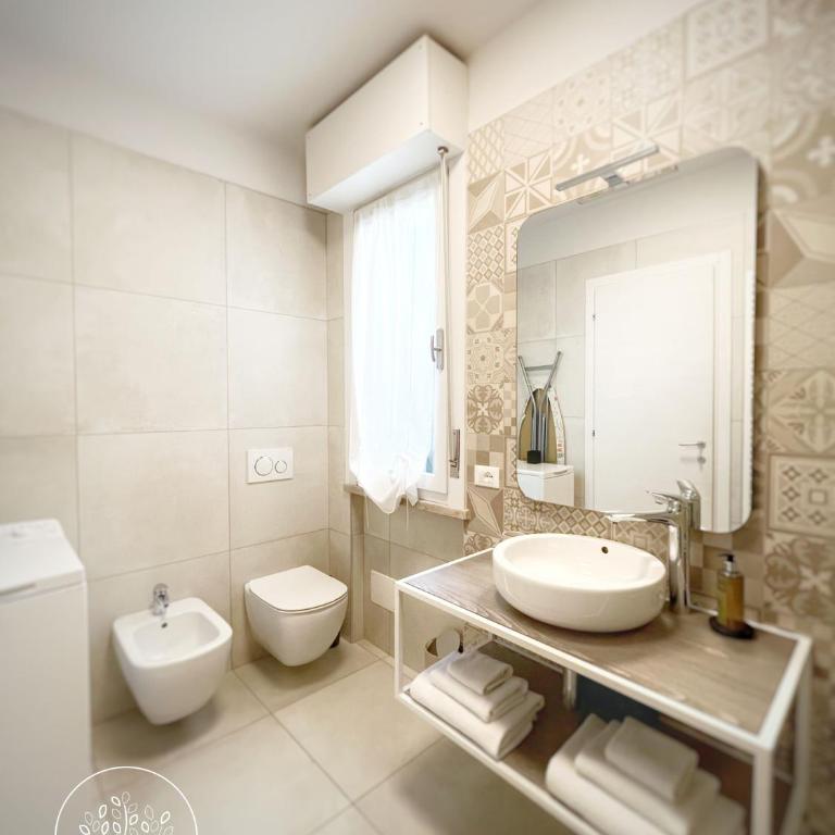 Casa Emilia - Home Holiday - Casa con 2 Camere da Letto - 6