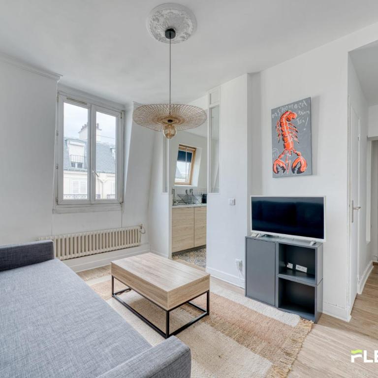 Charmant T2 lumineux dans le 17è quartier vivant - Appartement - 1