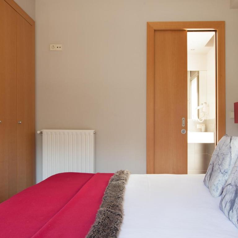 Tarter Mountain Suites - Appartamento con 1 Camera da Letto, Balcone e Vista Montagna - 5 Minuti in Auto dal Comprensorio Sciistico - 4