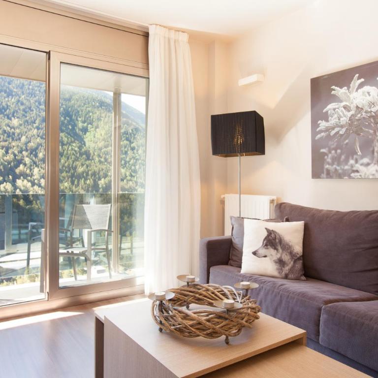 Tarter Mountain Suites - Appartamento con 1 Camera da Letto, Balcone e Vista Montagna - 5 Minuti in Auto dal Comprensorio Sciistico - 12