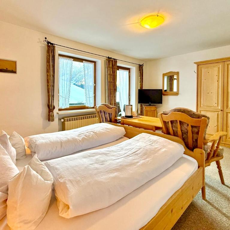Landhaus Spielmannsau - Doppelzimmer mit Balkon - 5