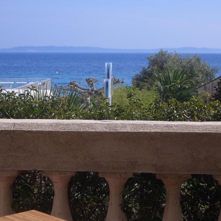 Hôtel Beau Soleil - Chambre Double - Vue sur Mer - 4