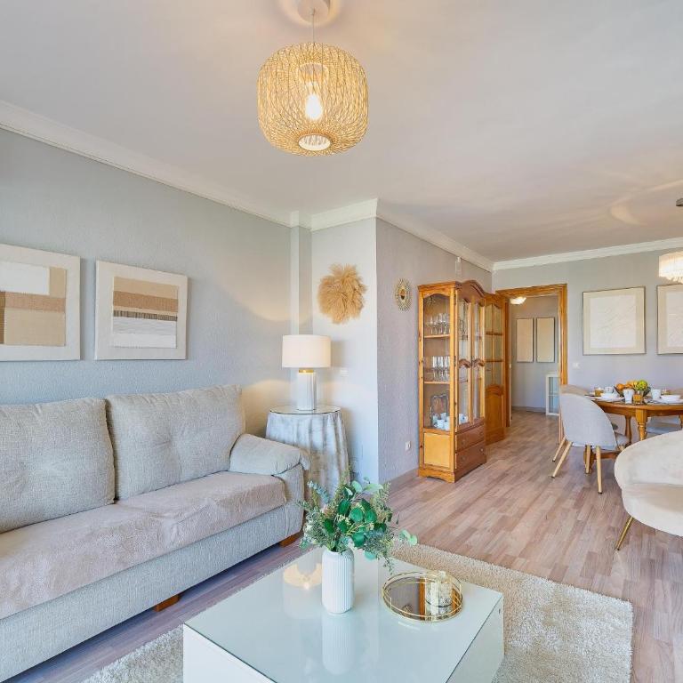 La Roca - Three-Bedroom Apartment - 33