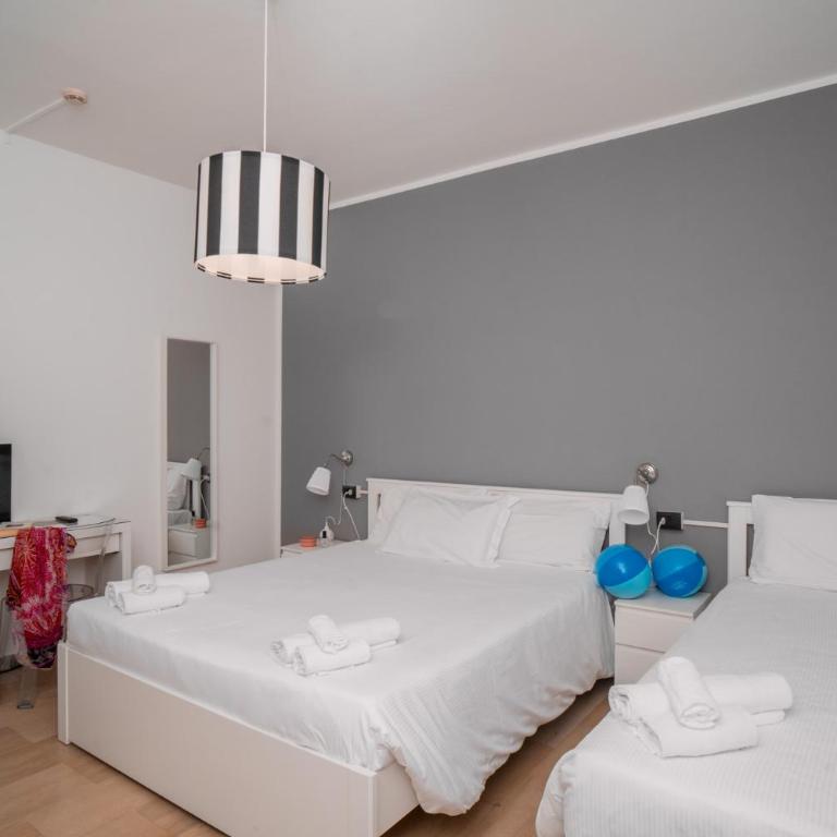 Hotel Bacco Rooms and Breakfast - Camera Tripla Economy - 2