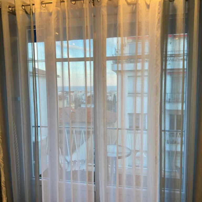 STUDIO AVEC VUE SUR MER à 5 minutes de la plage - Appartement 1 Chambre - 13