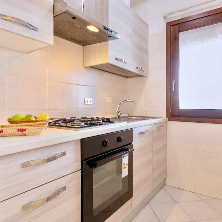 Apartment 4 beds in Marinella just 100 mt from the beach - Appartamento con 1 Camera da Letto e Vista Mare - 13