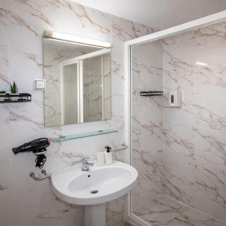 Romana Sun & Swim PET FRIENDLY Albert Villas - Apartamento con vistas a la piscina - 11