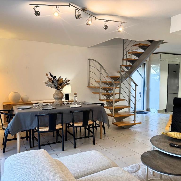 Spacieux duplex de standing avec piscine & parking - Apartamento de 3 dormitorios - 10