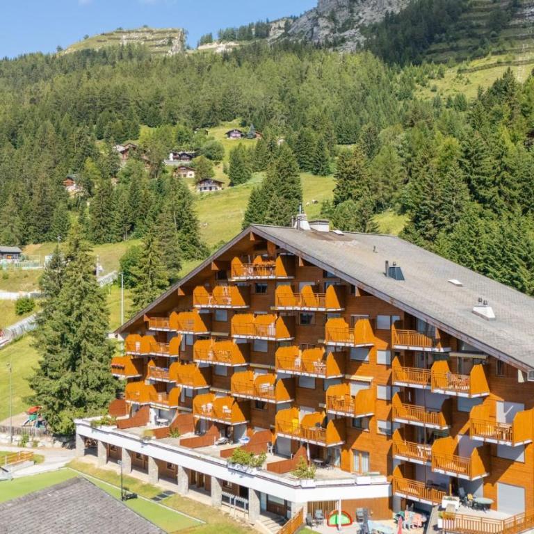 Lion 107 sur la place du Village a Anzere - Apartment - 30