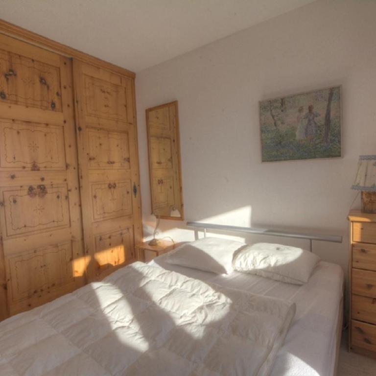 Appartement Gemeaux 204 sur la place du Village a Anzere avec vue sur les Alpes - Apartment - 7