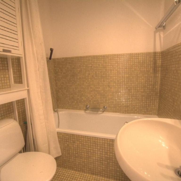 Appartement Gemeaux 204 sur la place du Village a Anzere avec vue sur les Alpes - Apartment - 9