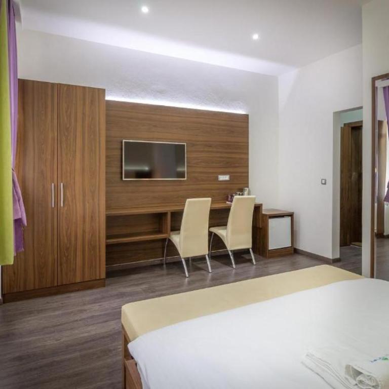 Central Park Rooms - Standard Double Room - 17