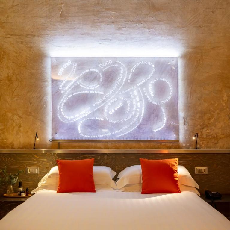 Hotel La Rovere - Standard Design-Doppel- oder Zweibettzimmer mit hohem Fenster - 11