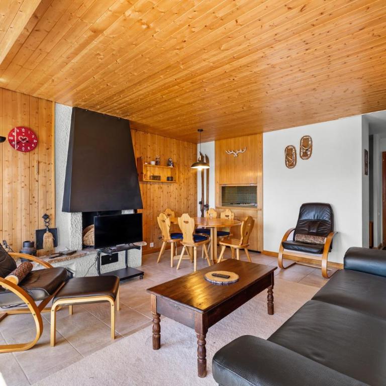 Appartement Sagittaire 202, sur la place du Village a Anzere - Apartment - 1