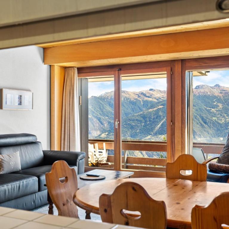 Appartement Sagittaire 202, sur la place du Village a Anzere - Apartment - 7