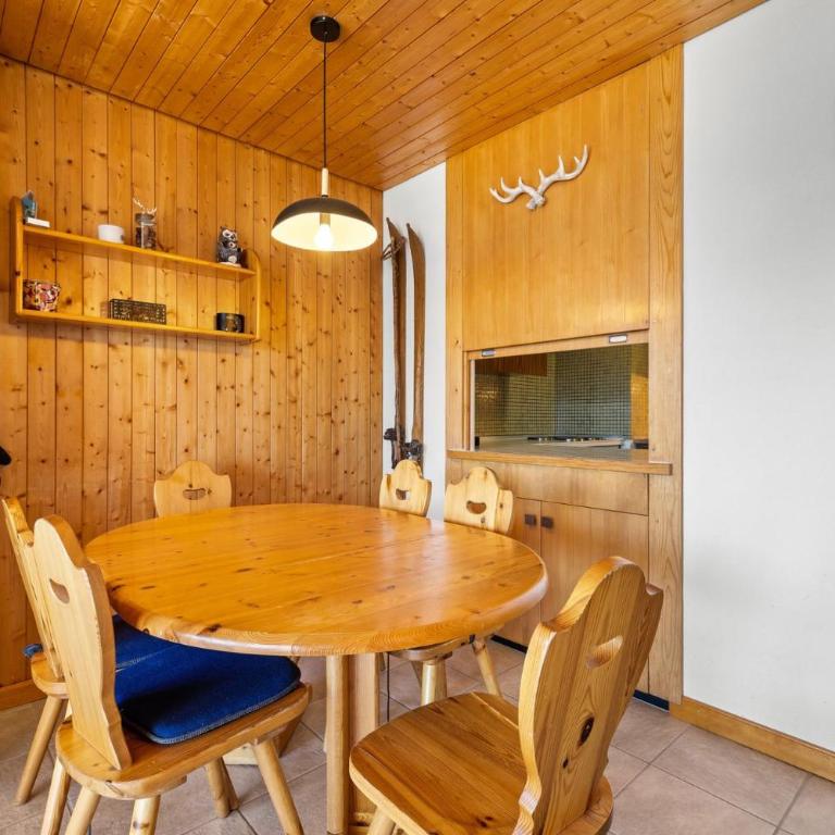 Appartement Sagittaire 202, sur la place du Village a Anzere - Apartment - 9