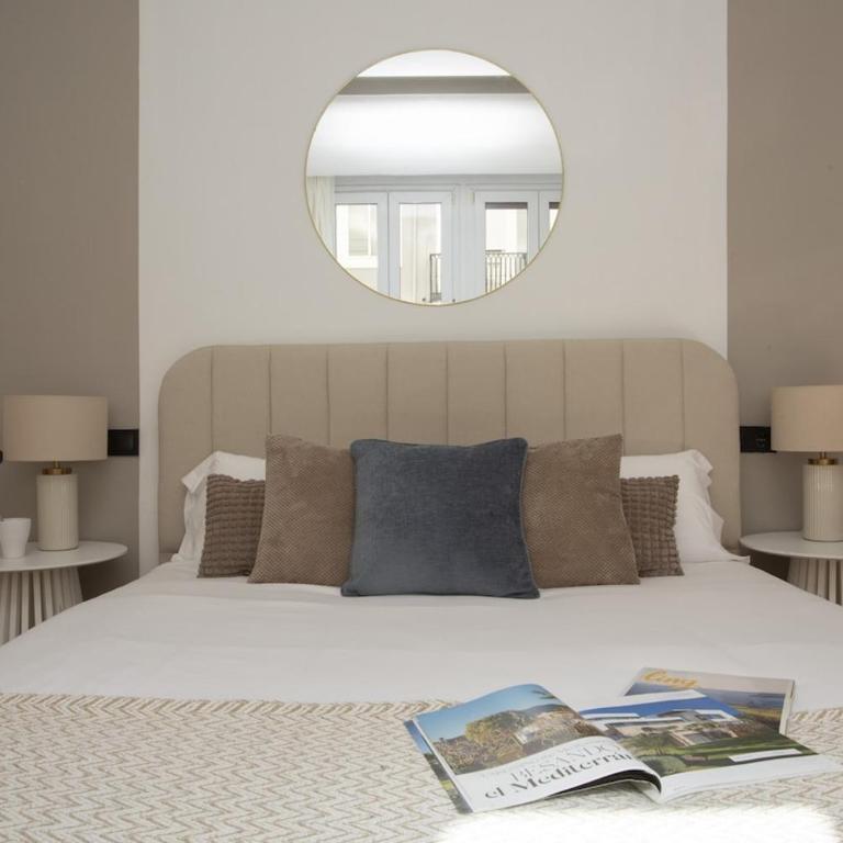 Denia II Boutique Apartment in Ruzafa - Three-Bedroom Apartment - 60