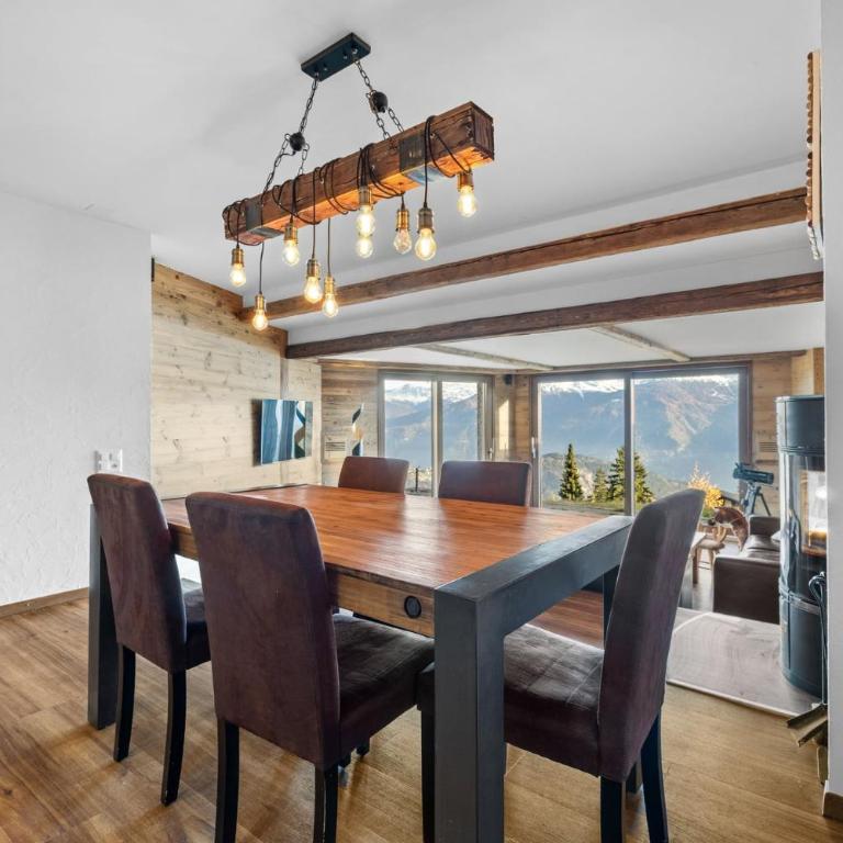 Sagittaire T06 sur la place du village a Anzere avec vue sur les Alpes - Apartment - 11