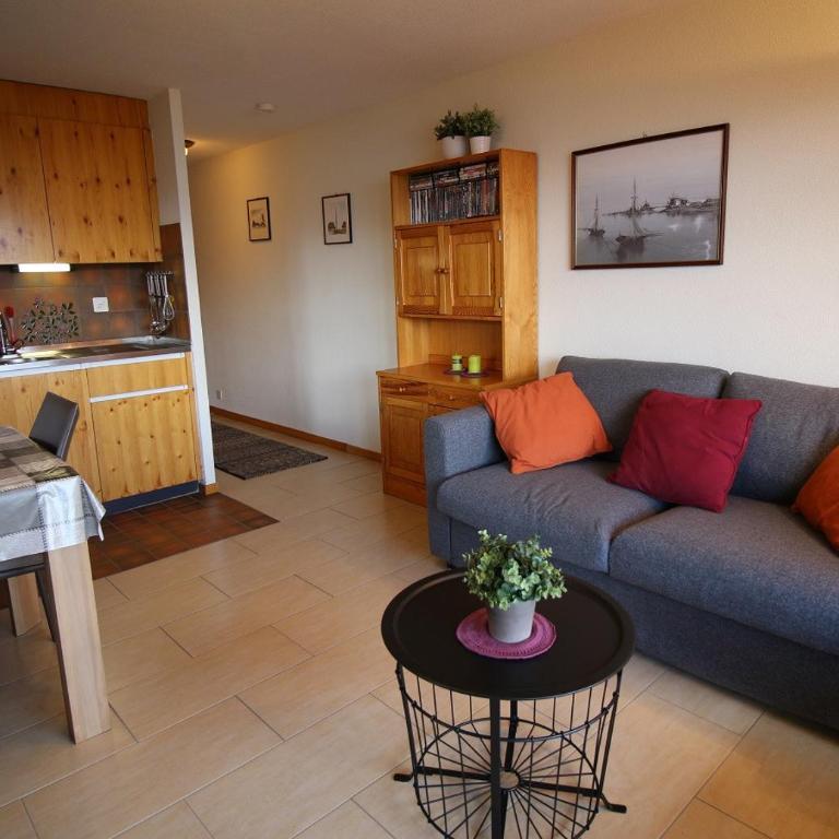 Asters 24 pres de la telecabine a Anzere avec vue sur les Alpes - Apartment - 1