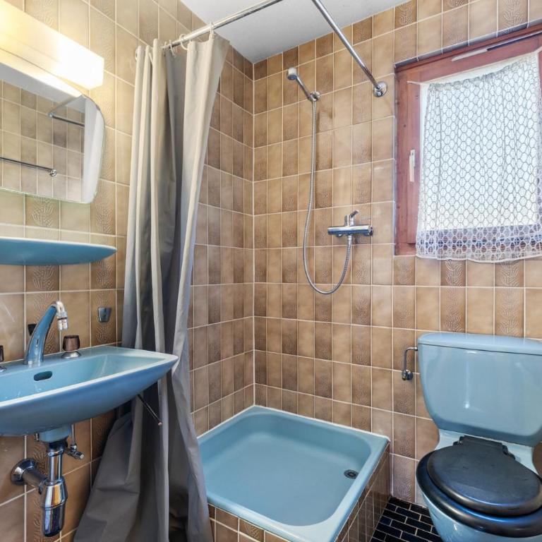 Chalet Copacabana a Anzere vue sur les Alpes - Chalet - 32