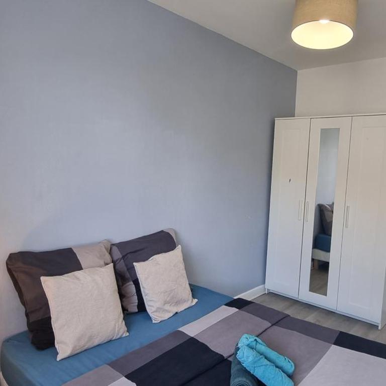 Hadriel Host - Appartamento con 3 Camere da Letto - 8