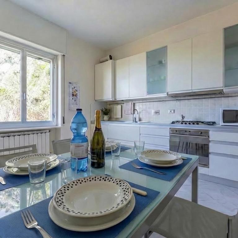 Sunshine 5 star sea view, front beach, WiFi - Appartamento con 2 Camere da Letto - 3