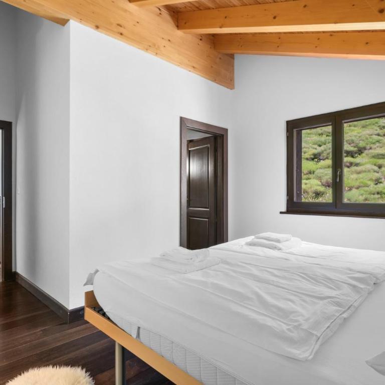 Chalet Noir pres de la telecabine a Anzere - Chalet - 16