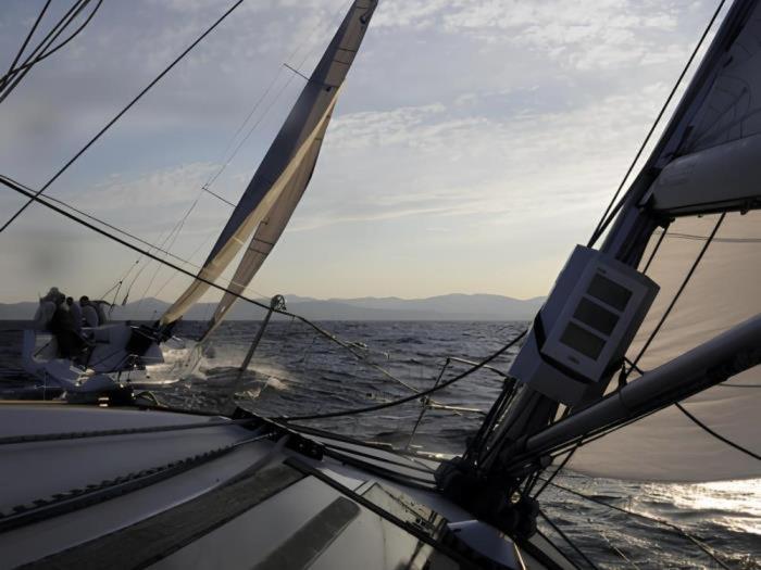 Cris Craft 380 CONT Boat - Casa Mobile - 12