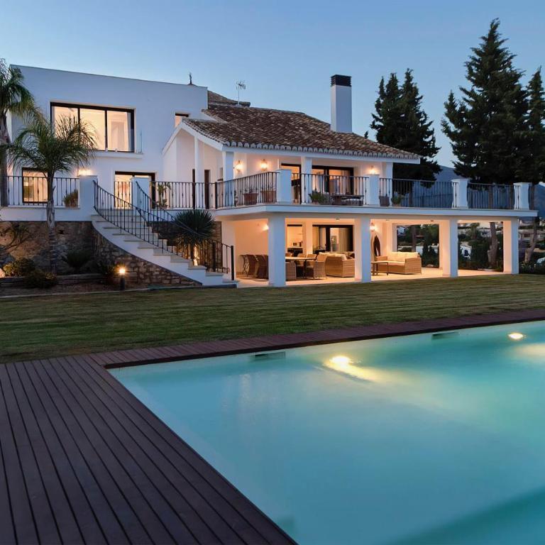 Villa with pool and stunning 180 degrees view - Villa - 76